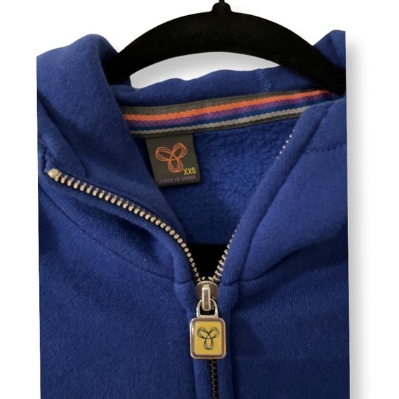 ARITZIA Blue TNA Sweater XXS. - Picture 2 of 12